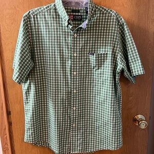 Men’s Chaps Green Checked Size Large Short Sleeve Button Down Shirt